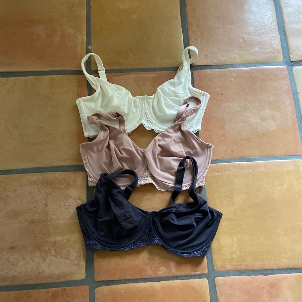 Bundle of 3 bras